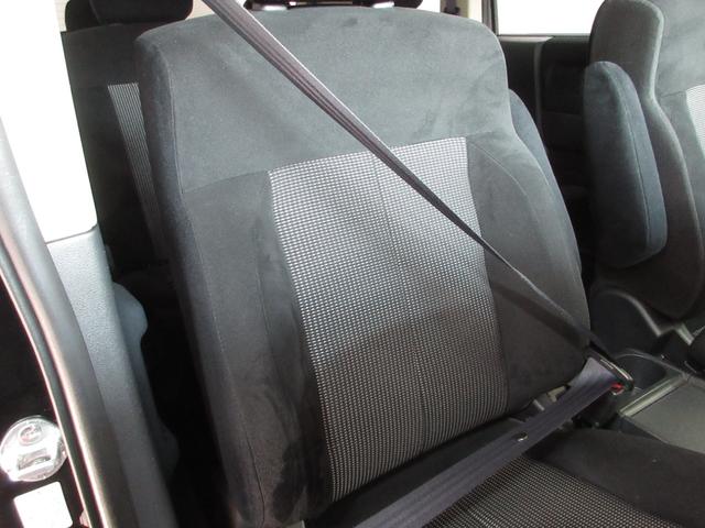 デリカＤ：５ Ｃ２　Ｇ　ナビパッケージ　ローデスト仕様　両側スライド片側パワスラ　スマートキー　ＨＤＤナビ　ＤＶＤ　ＣＤ　Ｍサーバー　Ｆ／Ｓ／Ｂカメラ　ＥＴＣ　クルコン　フリップダウンモニター　ＨＩＤ　フォグ　ウォークスルー　１８ＡＷ（44枚目）