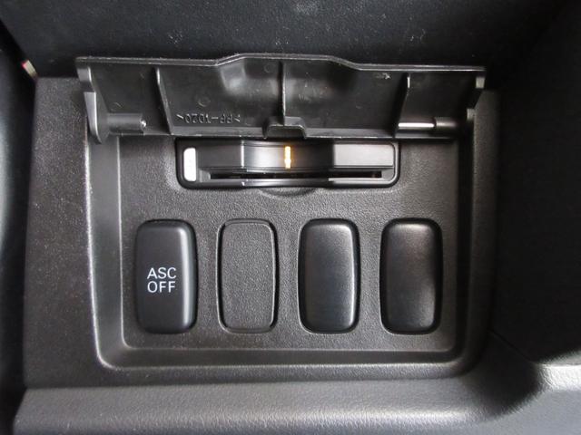 デリカＤ：５ Ｃ２　Ｇ　ナビパッケージ　ローデスト仕様　両側スライド片側パワスラ　スマートキー　ＨＤＤナビ　ＤＶＤ　ＣＤ　Ｍサーバー　Ｆ／Ｓ／Ｂカメラ　ＥＴＣ　クルコン　フリップダウンモニター　ＨＩＤ　フォグ　ウォークスルー　１８ＡＷ（75枚目）