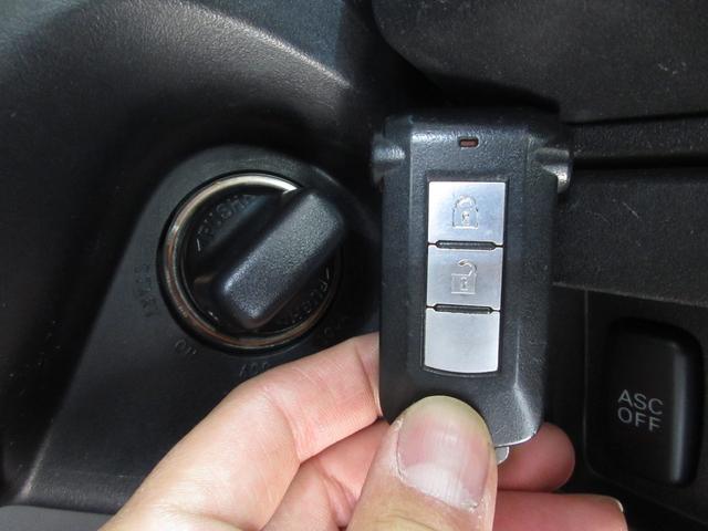 デリカＤ：５ Ｃ２　Ｇ　ナビパッケージ　ローデスト仕様　両側スライド片側パワスラ　スマートキー　ＨＤＤナビ　ＤＶＤ　ＣＤ　Ｍサーバー　Ｆ／Ｓ／Ｂカメラ　ＥＴＣ　クルコン　フリップダウンモニター　ＨＩＤ　フォグ　ウォークスルー　１８ＡＷ（80枚目）