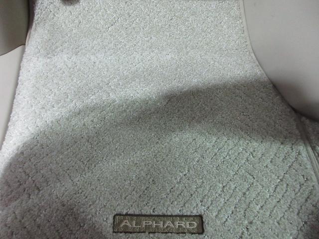 アルファードＧ ＡＳ　プライムセレクションＩＩ　後期　ハーフレザーシート　両側パワスラ　キーレス　ＨＤＤナビ　フルセグ　ＤＶＤ　ＣＤ　Ｍサーバー　バックカメラ　ＥＴＣ　フリップダウンモニター　ＨＩＤ　フォグ　取説　記録簿　１７ＡＷ　Ｔチェーン（53枚目）