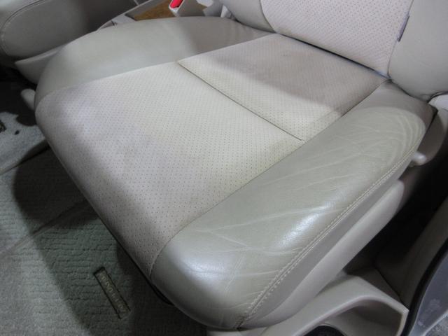 アルファードＧ ＡＳ　プライムセレクションＩＩ　後期　ハーフレザーシート　両側パワスラ　キーレス　ＨＤＤナビ　フルセグ　ＤＶＤ　ＣＤ　Ｍサーバー　バックカメラ　ＥＴＣ　フリップダウンモニター　ＨＩＤ　フォグ　取説　記録簿　１７ＡＷ　Ｔチェーン（55枚目）