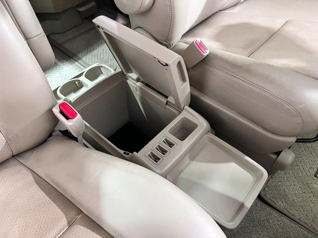 アルファードＧ ＡＳ　プライムセレクションＩＩ　後期　ハーフレザーシート　両側パワスラ　キーレス　ＨＤＤナビ　フルセグ　ＤＶＤ　ＣＤ　Ｍサーバー　バックカメラ　ＥＴＣ　フリップダウンモニター　ＨＩＤ　フォグ　取説　記録簿　１７ＡＷ　Ｔチェーン（78枚目）