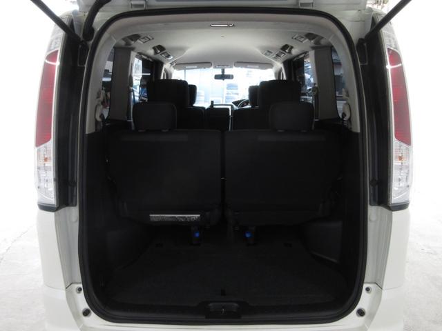 セレナ ハイウェイスター　Ｖセレクション　１年保証　アイドリングストップ　両側パワスラ　インテリキー　プッシュスタート　ＳＤナビ　フルセグ　ＤＶＤ　ＣＤ　Ｍサーバー　Ｂｌｕｅｔｏｏｔｈ　バックカメラ　ＥＴＣ　クルコン　ＨＩＤ　フォグ　１６ＡＷ（15枚目）