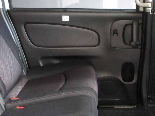 セレナ ハイウェイスター　Ｖセレクション　１年保証　アイドリングストップ　両側パワスラ　インテリキー　プッシュスタート　ＳＤナビ　フルセグ　ＤＶＤ　ＣＤ　Ｍサーバー　Ｂｌｕｅｔｏｏｔｈ　バックカメラ　ＥＴＣ　クルコン　ＨＩＤ　フォグ　１６ＡＷ（49枚目）