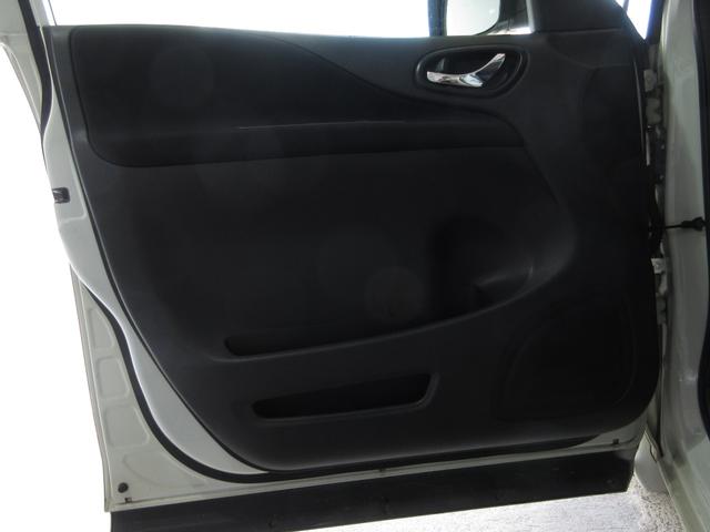 セレナ ハイウェイスター　Ｖセレクション　１年保証　アイドリングストップ　両側パワスラ　インテリキー　プッシュスタート　ＳＤナビ　フルセグ　ＤＶＤ　ＣＤ　Ｍサーバー　Ｂｌｕｅｔｏｏｔｈ　バックカメラ　ＥＴＣ　クルコン　ＨＩＤ　フォグ　１６ＡＷ（52枚目）