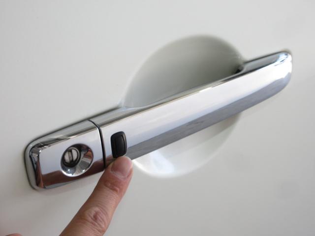 セレナ ハイウェイスター　Ｖセレクション　１年保証　アイドリングストップ　両側パワスラ　インテリキー　プッシュスタート　ＳＤナビ　フルセグ　ＤＶＤ　ＣＤ　Ｍサーバー　Ｂｌｕｅｔｏｏｔｈ　バックカメラ　ＥＴＣ　クルコン　ＨＩＤ　フォグ　１６ＡＷ（79枚目）