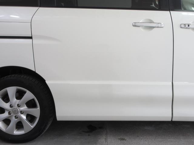 セレナ ハイウェイスター　１年保証　アイドリングストップ　両側パワスラ　インテリキー　プッシュスタート　ＨＤＤナビ　フルセグ　ＤＶＤ　ＣＤ　Ｍサーバー　Ｂｌｕｅｔｏｏｔｈ　バックカメラ　ＥＴＣ　クルコン　ウォークスルー（25枚目）