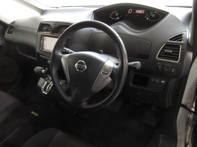 セレナ ハイウェイスター　１年保証　アイドリングストップ　両側パワスラ　インテリキー　プッシュスタート　ＨＤＤナビ　フルセグ　ＤＶＤ　ＣＤ　Ｍサーバー　Ｂｌｕｅｔｏｏｔｈ　バックカメラ　ＥＴＣ　クルコン　ウォークスルー（42枚目）