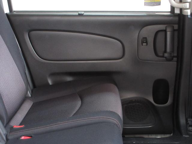 セレナ ハイウェイスター　１年保証　アイドリングストップ　両側パワスラ　インテリキー　プッシュスタート　ＨＤＤナビ　フルセグ　ＤＶＤ　ＣＤ　Ｍサーバー　Ｂｌｕｅｔｏｏｔｈ　バックカメラ　ＥＴＣ　クルコン　ウォークスルー（49枚目）