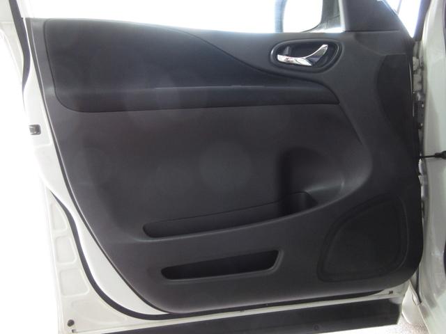 セレナ ハイウェイスター　１年保証　アイドリングストップ　両側パワスラ　インテリキー　プッシュスタート　ＨＤＤナビ　フルセグ　ＤＶＤ　ＣＤ　Ｍサーバー　Ｂｌｕｅｔｏｏｔｈ　バックカメラ　ＥＴＣ　クルコン　ウォークスルー（52枚目）