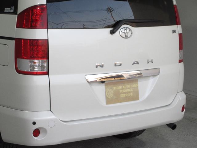 １００％自然分解する専用洗剤で内装を徹底的にクリーニングします