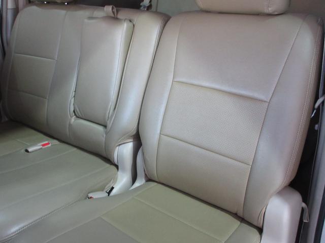 走行テストを実施し、走行機能、コンディションをチェックし基準に満たないものは売りません。その後法定点検をはるかに上回る基準の点検をし、トラブルを未然に防げる様整備します！オイルはＷＡＫＯ’Ｓを使用