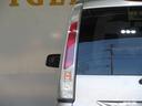 毎日全てのオークションからプロが全出品車から、絶対に品質の間違いないと思う車を厳選し、常時何千台とオークションに参加、安い時を絶対見逃さず、相場より安く落とし、日本一安く、高品質に挑戦しております