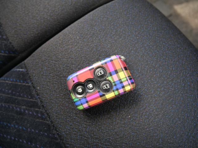 タント カスタムＸ　ＳＡ　両側電動スライドドア　スマートキー　プッシュスタート　オートエアコン　ナビ　ＴＶ　トラクションコントロール　エコアイドル（29枚目）