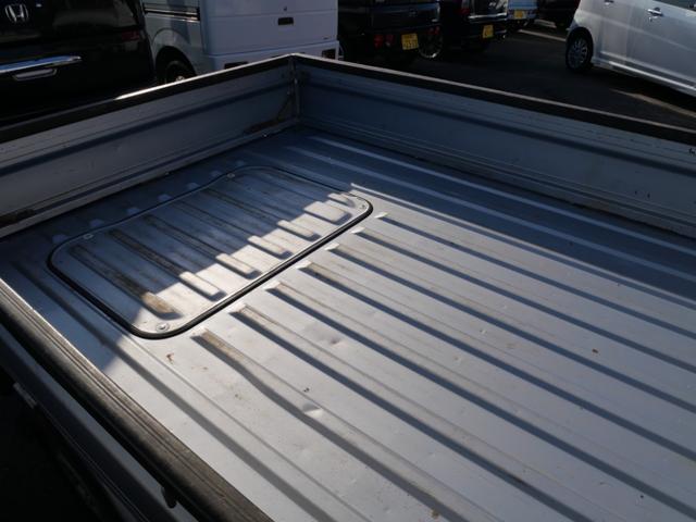 価格には自信がございます。保証は付けておりませんが、その分お買い求めやすい価格で販売しています。