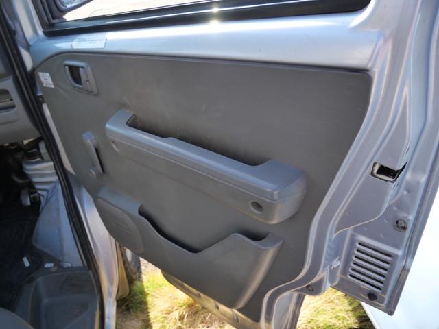 ミニキャブバン セレクト4WD車 エアコン パワーステアリング Wエアバッグ キーレスエントリー カセット(12枚目)
