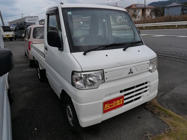 �y�����Ԃ𒆐S�ɍ݌ɂQ�O���W�����Ă��܂��B�y�g���b�N��y���o�����펞�W�����Ă��܂��B