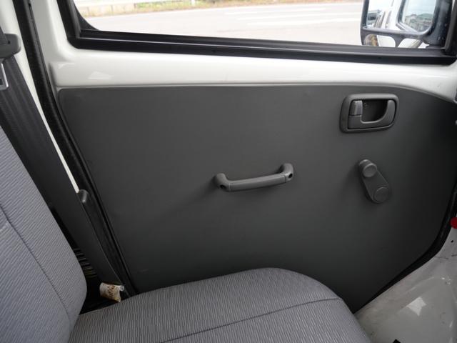 ���i�ɂ͎��M���������܂��B�ۏ؂͕t���Ă���܂��񂪁A���̕����������߂₷�����i�Ŕ̔����Ă��܂��B