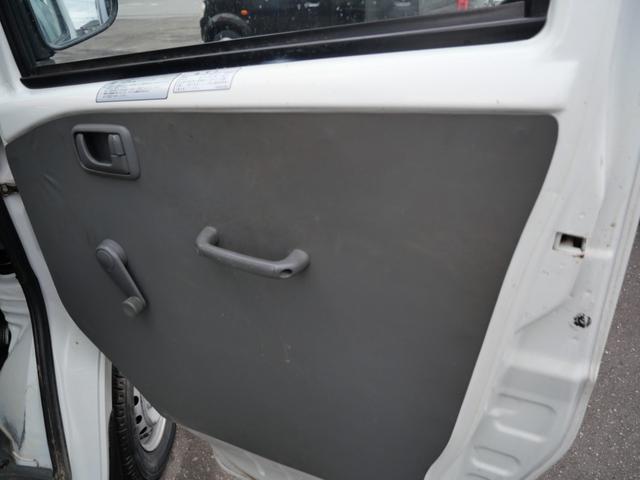 ミニキャブトラック Vタイプ セレクト4WD車 三方開 エアコン パワーステアリング ラジオ 荷台ガード(13枚目)