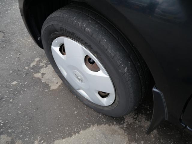 �y�����Ԃ𒆐S�ɍ݌ɂQ�O���W�����Ă��܂��B�y�g���b�N��y���o�����펞�W�����Ă��܂��B