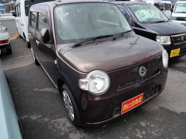 �y�����Ԃ𒆐S�ɍ݌ɂQ�O���W�����Ă��܂��B�y�g���b�N��y���o�����펞�W�����Ă��܂��B