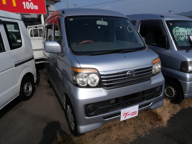 �y�����Ԃ𒆐S�ɍ݌ɂQ�O���W�����Ă��܂��B�y�g���b�N��y���o�����펞�W�����Ă��܂��B