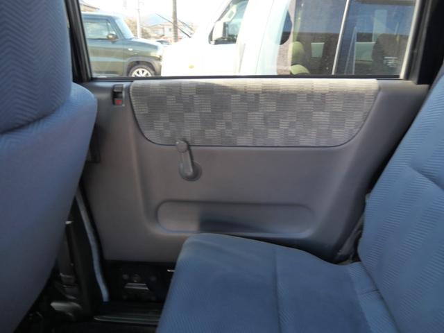 ���i�ɂ͎��M���������܂��B�ۏ؂͕t���Ă���܂��񂪁A���̕����������߂₷�����i�Ŕ̔����Ă��܂��B