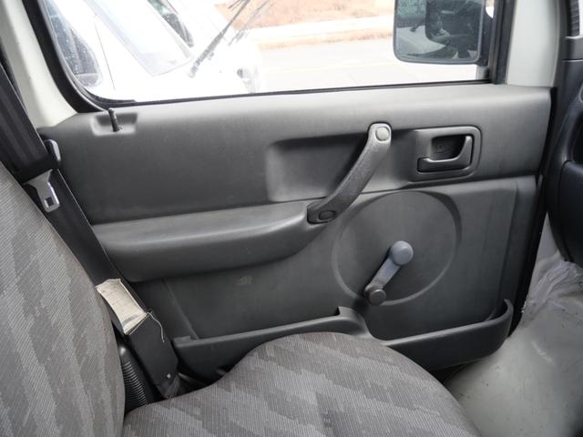 キャリイトラック ＫＣエアコン・パワステ　エアコン　パワーステアリング　ラジオ　三方費　荷台ガード（14枚目）