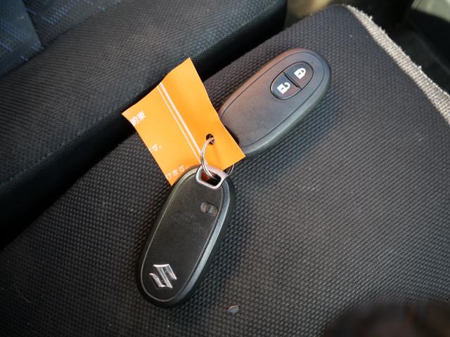 �y�����Ԃ𒆐S�ɍ݌ɂQ�O���W�����Ă��܂��B�y�g���b�N��y���o�����펞�W�����Ă��܂��B