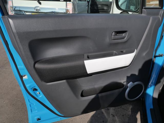 �y�����Ԃ𒆐S�ɍ݌ɂQ�O���W�����Ă��܂��B�y�g���b�N��y���o�����펞�W�����Ă��܂��B