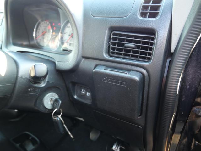 �[�ԑO�ɂ͓��O���𒚔J�ɃN���[�j���O�������܂��B�����S���������B