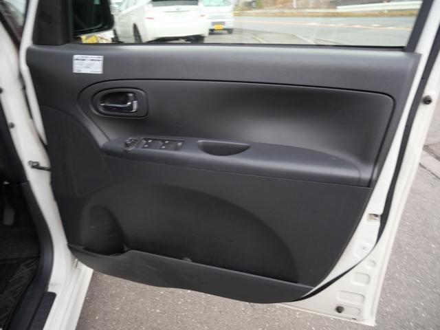 タント カスタムＸ　スマートキー　ナビ　フルセグ　左側電動スライドドア　ＥＴＣ　オートエアコン　プライバシーガラス　セキュリティ　電動格納ミラー（12枚目）
