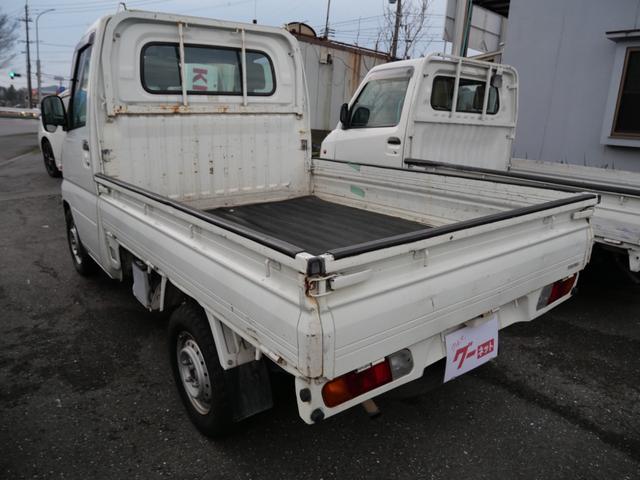 ミニキャブトラック ベースグレード　セレクト４ＷＤ車　エアコン　パワーステアリング　ラジオ　ライトレベル調節　三方開　荷台マット　荷台ガード（7枚目）