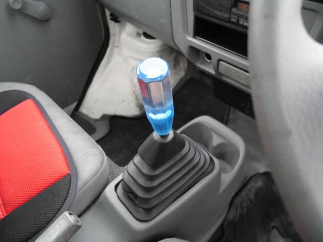 ミニキャブトラック ベースグレード　セレクト４ＷＤ車　エアコン　パワーステアリング　ラジオ　ライトレベル調節　三方開　荷台マット　荷台ガード（25枚目）