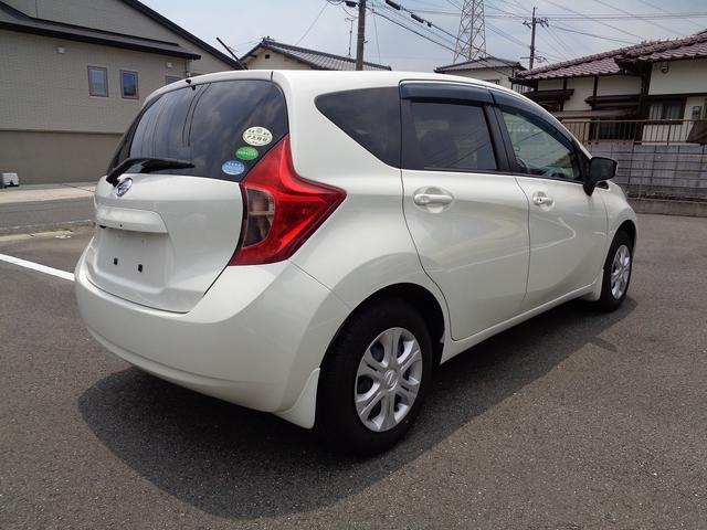 ノート Ｘ　ワンオーナー・禁煙車・フルセグナビ・バックカメラ・Ｂｌｕｅｔｏｏｔｈオーディオ・スマートキー・ＥＴＣ・オートライト・衝突被害軽減ブレーキ（4枚目）