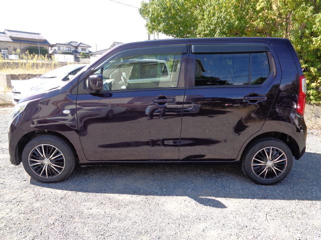 ワゴンＲ ＦＸ　禁煙車　フルセグナビ　１４インチアルミホイール　バックカメラ　ダンロップタイヤ２０２４年製　Ｂｌｕｅｔｏｏｔｈオーディオ　ＣＤ　ＤＶＤ　走行距離１７９００ｋｍ（9枚目）