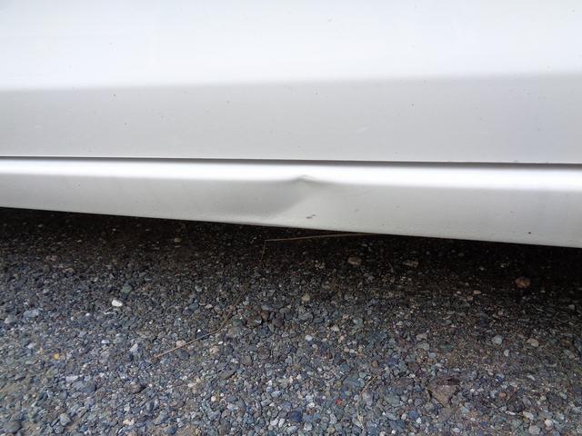 アクア S 禁煙車・フルセグナビ・バックカメラ・Bluetoothオーディオ・ETC・スマートキー・オートライト・Hライト研磨済み(7枚目)