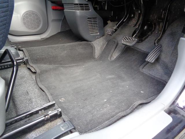 ワゴンＲ ＦＸリミテッド　プッシュスタート　スマートキー　Ｈライト研磨コーティング済　１４インチアルミホイール　エアロ　ベンチシート　ドリンクホルダー（25枚目）