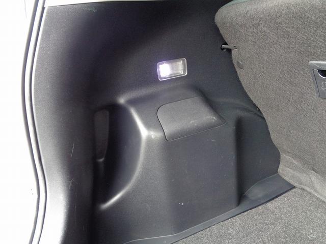 アクア Ｓ　禁煙車・フルセグナビ・バックカメラ・Ｂｌｕｅｔｏｏｔｈオーディオ・ＡＵＸ・スマートキー２個・ドラレコ・ＨＩＤ・オートライト（19枚目）