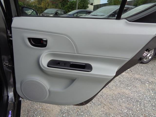 アクア Ｓ　禁煙車・フルセグナビ・バックカメラ・Ｂｌｕｅｔｏｏｔｈオーディオ・ＡＵＸ・スマートキー２個・ドラレコ・ＨＩＤ・オートライト（28枚目）