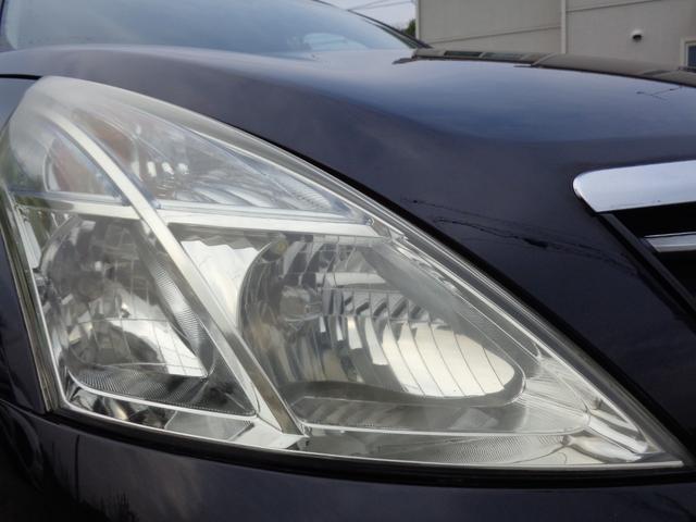 ティアナ ２５０ＸＬ　スポーティセレクション　レザーシート　インパル１９インチアルミホイール　フルセグナビ　ＥＴＣ　Ｂｌｕｅｔｏｏｔｈオーディオ　フロントカメラ　バックカメラ　サイドカメラ　パワーシート　オットマン　ゴールドエンブレム（14枚目）