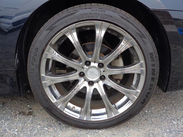 ティアナ ２５０ＸＬ　スポーティセレクション　レザーシート　インパル１９インチアルミホイール　フルセグナビ　ＥＴＣ　Ｂｌｕｅｔｏｏｔｈオーディオ　フロントカメラ　バックカメラ　サイドカメラ　パワーシート　オットマン　ゴールドエンブレム（19枚目）