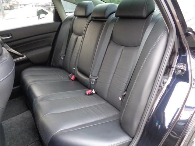 ティアナ ２５０ＸＬ　スポーティセレクション　レザーシート　インパル１９インチアルミホイール　フルセグナビ　ＥＴＣ　Ｂｌｕｅｔｏｏｔｈオーディオ　フロントカメラ　バックカメラ　サイドカメラ　パワーシート　オットマン　ゴールドエンブレム（33枚目）