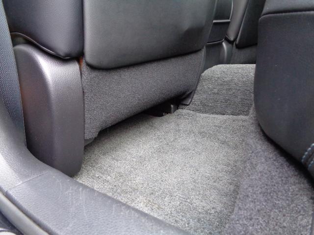 ティアナ ２５０ＸＬ　スポーティセレクション　レザーシート　インパル１９インチアルミホイール　フルセグナビ　ＥＴＣ　Ｂｌｕｅｔｏｏｔｈオーディオ　フロントカメラ　バックカメラ　サイドカメラ　パワーシート　オットマン　ゴールドエンブレム（37枚目）