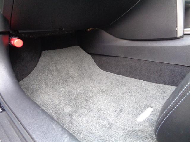 ティアナ ２５０ＸＬ　スポーティセレクション　レザーシート　インパル１９インチアルミホイール　フルセグナビ　ＥＴＣ　Ｂｌｕｅｔｏｏｔｈオーディオ　フロントカメラ　バックカメラ　サイドカメラ　パワーシート　オットマン　ゴールドエンブレム（45枚目）