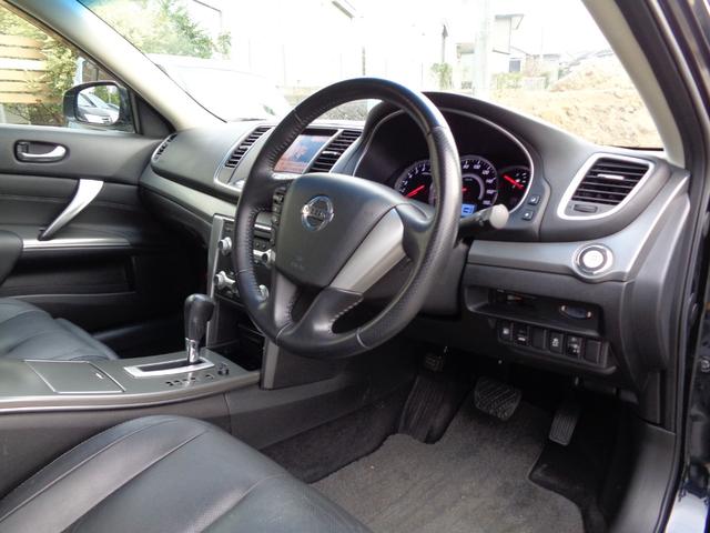 ティアナ ２５０ＸＬ　スポーティセレクション　レザーシート　インパル１９インチアルミホイール　フルセグナビ　ＥＴＣ　Ｂｌｕｅｔｏｏｔｈオーディオ　フロントカメラ　バックカメラ　サイドカメラ　パワーシート　オットマン　ゴールドエンブレム（47枚目）