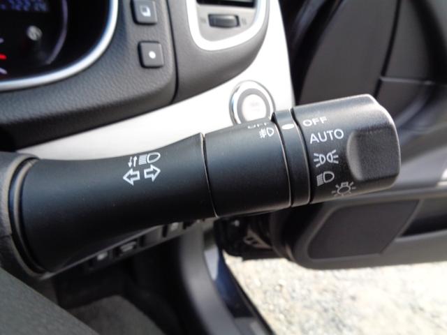 ティアナ ２５０ＸＬ　スポーティセレクション　レザーシート　インパル１９インチアルミホイール　フルセグナビ　ＥＴＣ　Ｂｌｕｅｔｏｏｔｈオーディオ　フロントカメラ　バックカメラ　サイドカメラ　パワーシート　オットマン　ゴールドエンブレム（58枚目）