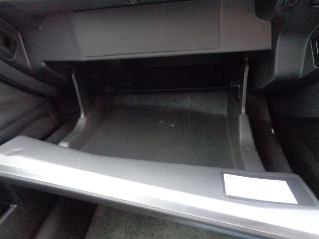 ティアナ ２５０ＸＬ　スポーティセレクション　レザーシート　インパル１９インチアルミホイール　フルセグナビ　ＥＴＣ　Ｂｌｕｅｔｏｏｔｈオーディオ　フロントカメラ　バックカメラ　サイドカメラ　パワーシート　オットマン　ゴールドエンブレム（71枚目）