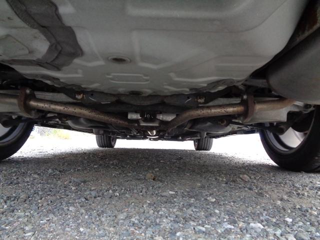 ティアナ ２５０ＸＬ　スポーティセレクション　レザーシート　インパル１９インチアルミホイール　フルセグナビ　ＥＴＣ　Ｂｌｕｅｔｏｏｔｈオーディオ　フロントカメラ　バックカメラ　サイドカメラ　パワーシート　オットマン　ゴールドエンブレム（80枚目）