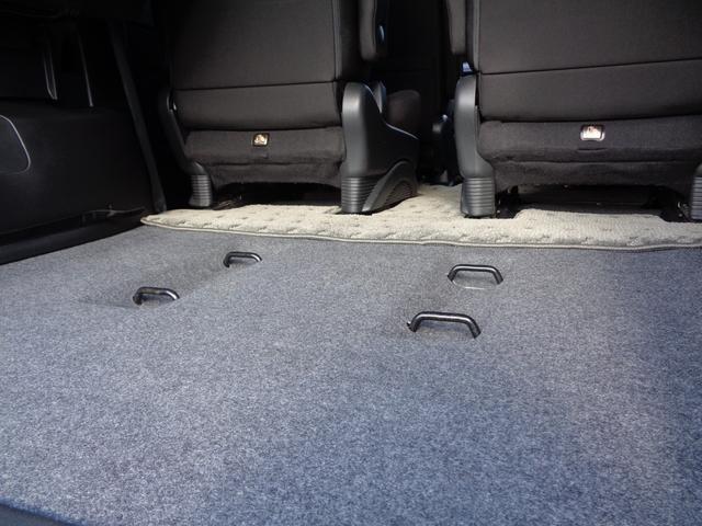 フリード 　ＧＨ　ワンオーナー　禁煙車　ワンセグナビ　バックカメラ　左側自動スライドドア　ＥＴＣ　ＨＩＤ　６人乗り　オートエアコン　オートライト　スマートキー　ＣＤ／ＤＶＤ（16枚目）